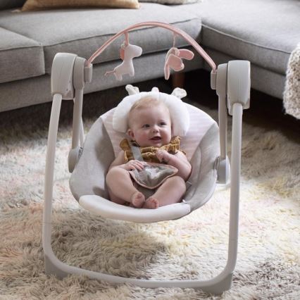 Ingenuity - Kinderen schommel met een melodie FLORA THE UNICORN 4xLR14