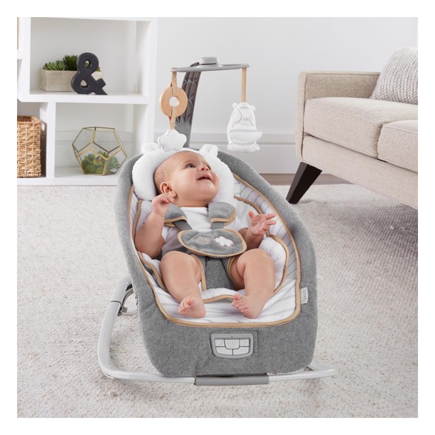 Ingenuity - Vibrerend wipstoeltje voor baby's met een melodie  BOUTIQUE 3xLR14