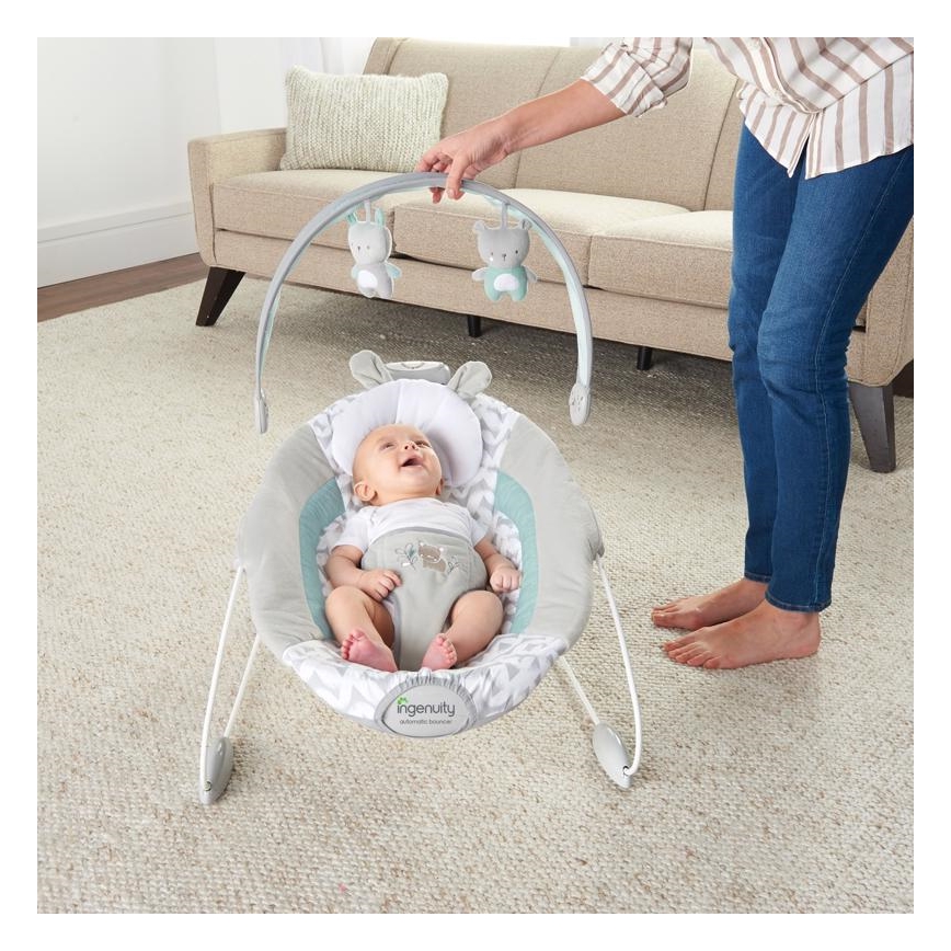Ingenuity - Vibrerend wipstoeltje voor baby's met een melodie RAYLAN 3xLR14