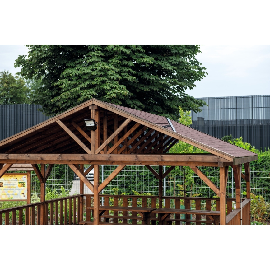 LED dimbare schijnwerper met een zonnepaneel en dusk sensor LED/10W/10000 mAh 3,2V IP65 + afstandsbediening