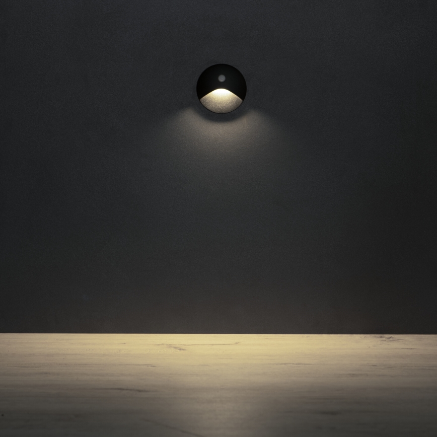 LED traparmatuur EXIN met bewegings- en schemersensor, 2,5W/230V, 4000K, IP65, zwart, rond