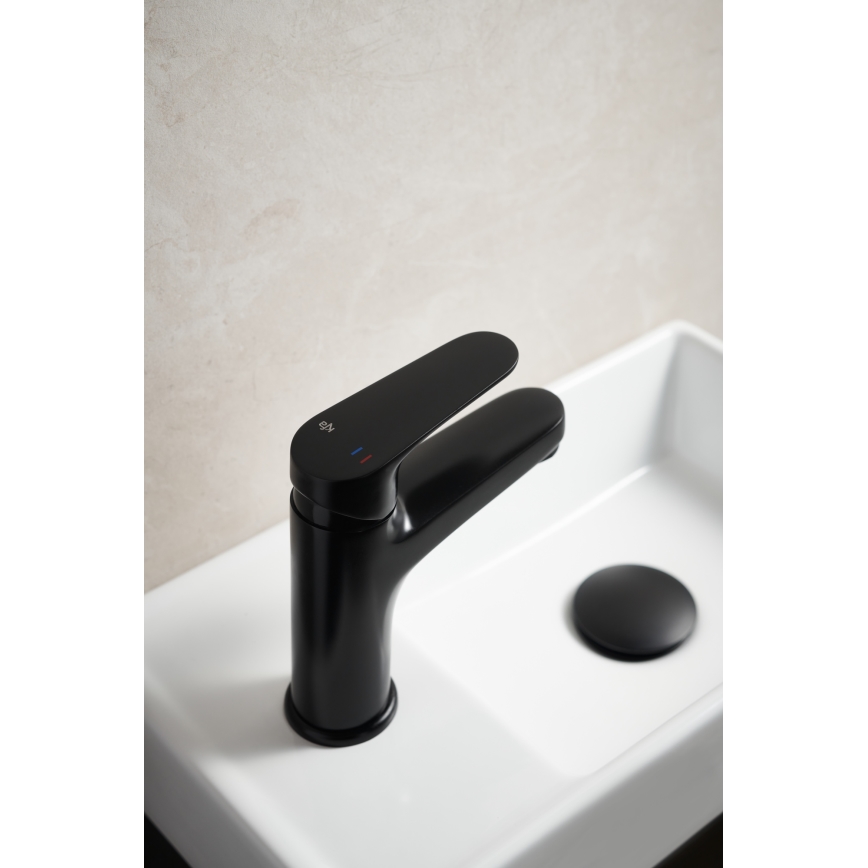 KFA Armatura 5552-815-81 - Robinet de lavabo + déchets avec trop-plein OTAVA 15 cm mat noir