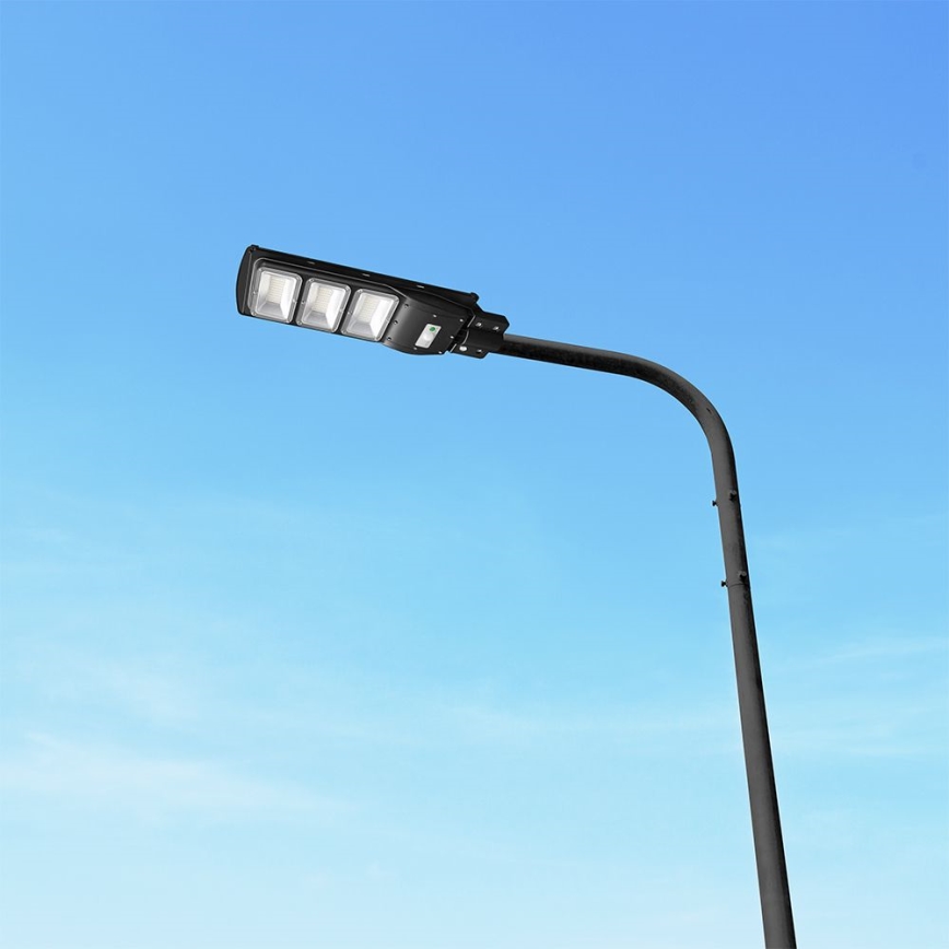 Lampe solaire à intensité variable avec détecteur de mouvement et de crépuscule LED/12W/3,2V 6000K IP65 10000 mAh noir + Télécommande
