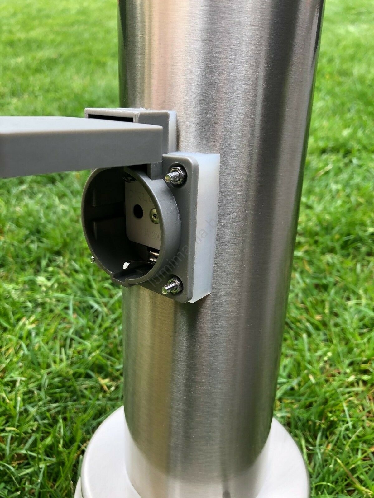 Lampe d'extérieur avec prise SYDNEY 1xE27/21W/230V 45 cm IP44 Lumimania