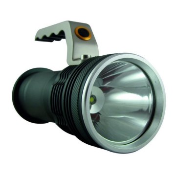 Lampe torche rechargeable LED CREE XPE T6 LED/3,7V 4600 mAh