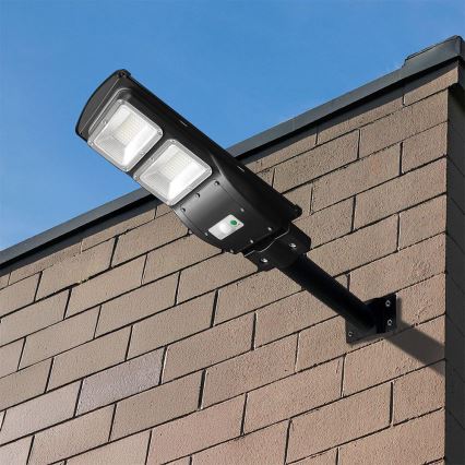 LED Dimbare zonne-straatlantaarn met bewegings- en schemersensor LED/8W/3,2V 6000K IP65 9000 mAh zwart + afstandsbediening