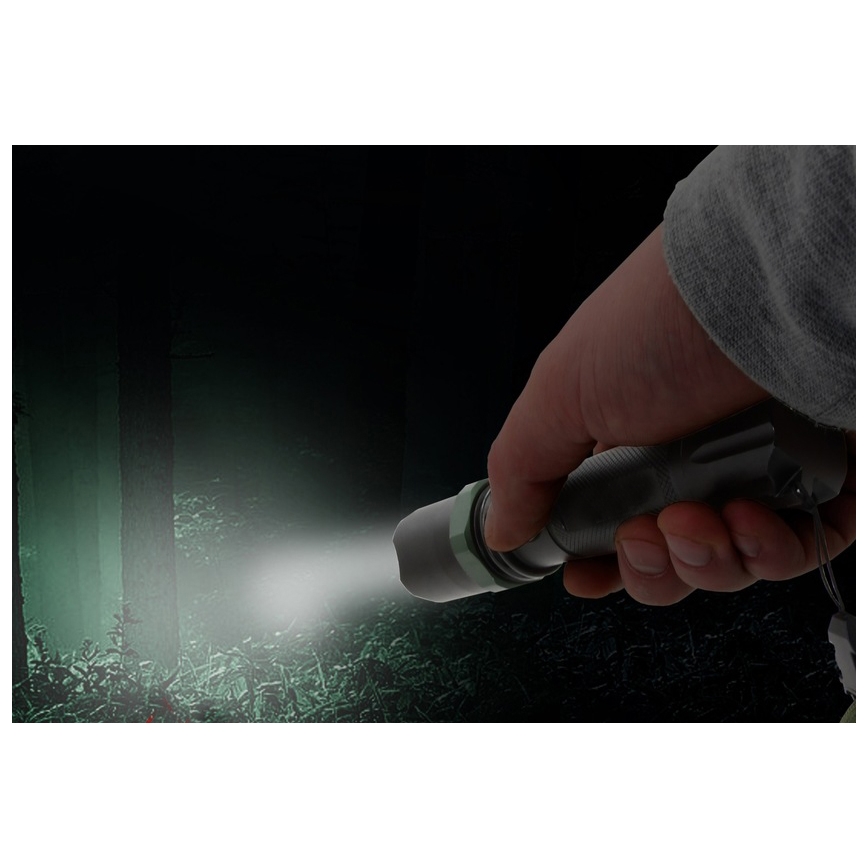 LED Lampe torche LED/3W/3xAAA IP44 noire