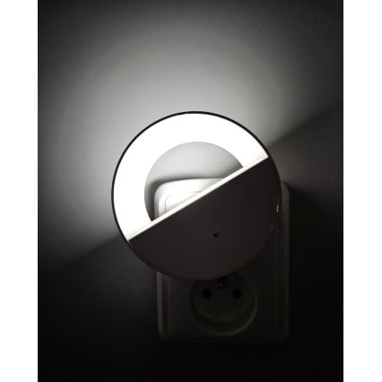 LED Nachtlampje met schemersensor LED/0,5W/230V wit