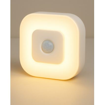 LED Nachtlampje met sensor LED/0,5W/4,5V 3xAAA wit