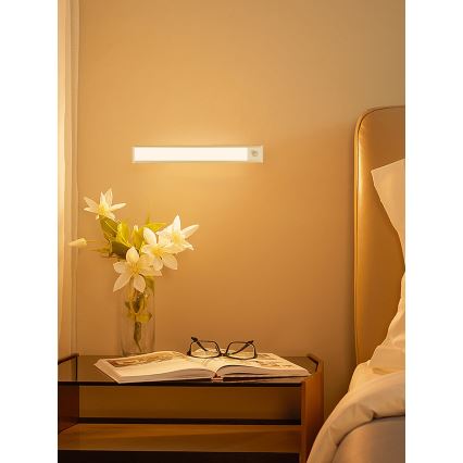 LED Onder keukenkast verlichting CABINET-4 met PIR-sensor LED/1,5W/230V 1100mAh 4000K