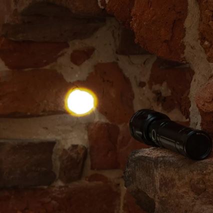 LED Dimbare oplaadbare zaklamp met powerbank Functie LED/30W/5V IPX5 1060 glanzend 5000 mAh