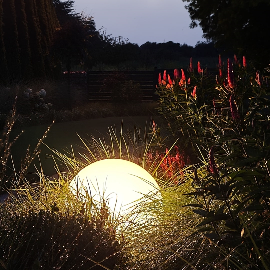 LED RGBW dimbare buitenlamp GLOBO 1xE27/12W/230V 2700-6500K Ø 30 cm IP44 Wi-Fi