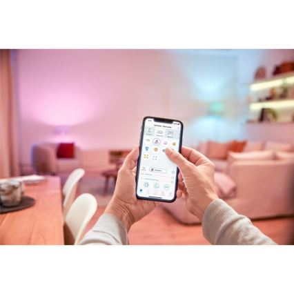 LED RVBW Ampoule à intensité variable C37 E14/4,9W/230V 2200-6500K CRI 90 Wi-Fi -WiZ