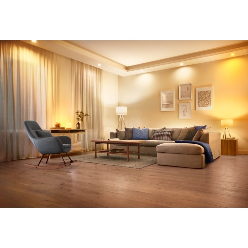 LED RVBW Ampoule à intensité variable C37 E14/4,9W/230V 2200-6500K CRI 90 Wi-Fi -WiZ