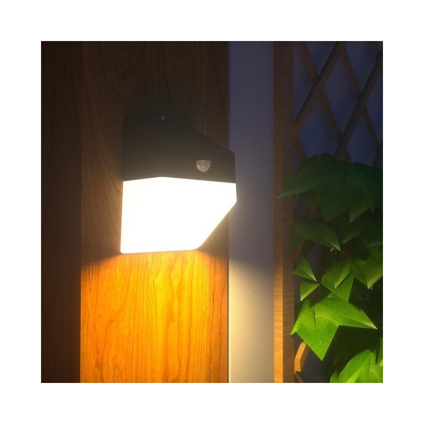 LED Solar wandlamp met sensor LED/2W/3,7V 4000K IP65
