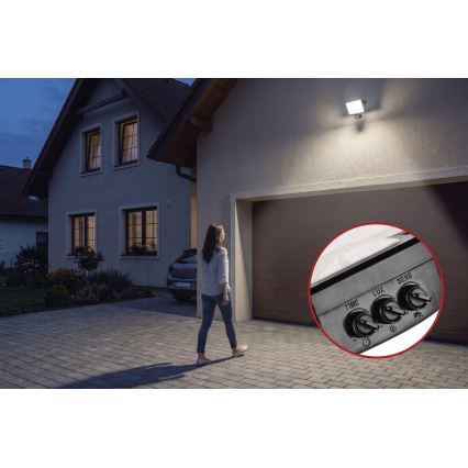 LED-schijnwerper met bewegings- en schemersensor TAMBO EVO LED/30W/230V 4000K IP44 zwart