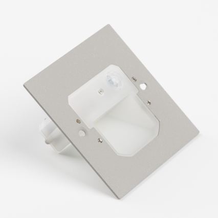 LED-traplamp met bewegings- en schemersensor, instelbare kleurtemperatuur 3000/4000/6000K, 1,5W/230V, grijs