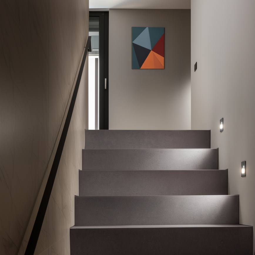 LED trapverlichting met bewegings- en schemersensor LED/1,5W/230V 3000/4000/6000K antraciet