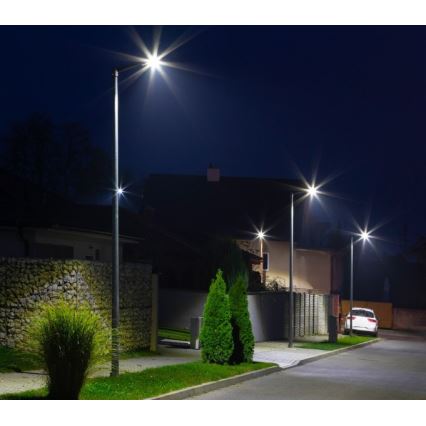 LED zonne-straatlamp met sensor STREET LED/15W/7,4V 4000K IP65 5400 mAh