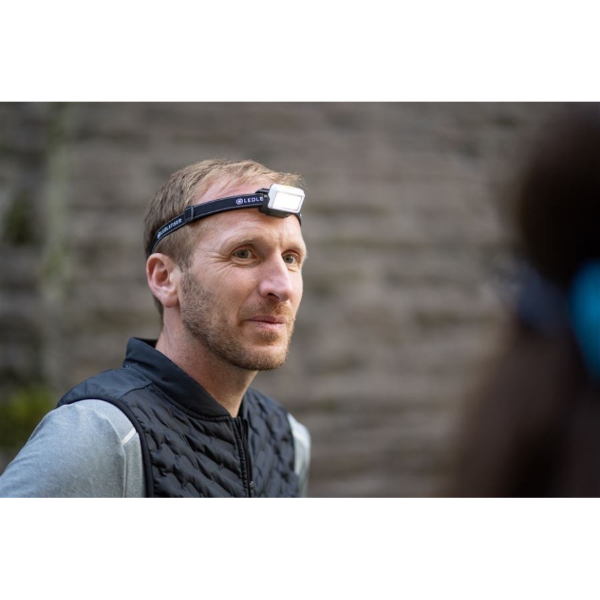 Ledlenser NEO5R - LED-dimbare oplaadbare hoofdlamp LED/1800 mAh IP54 600 lm 35 h zwart/wit