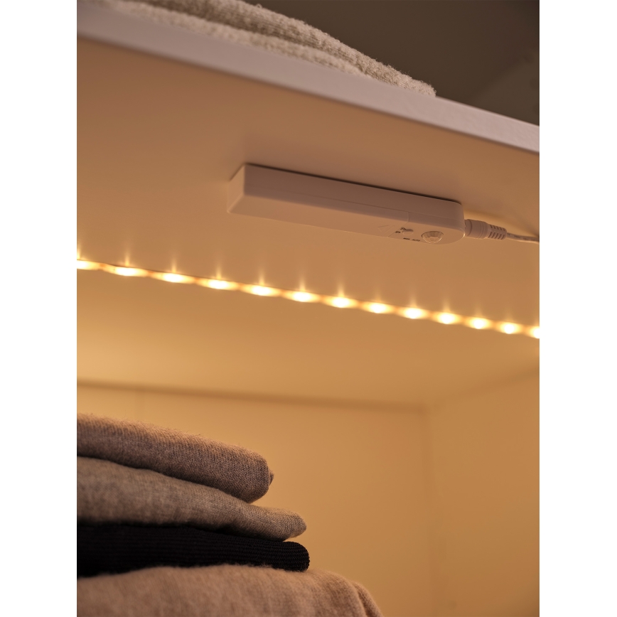 Ledvance - LED-strip met bewegingssensor FLEX 2m LED/3,6W/4xAA