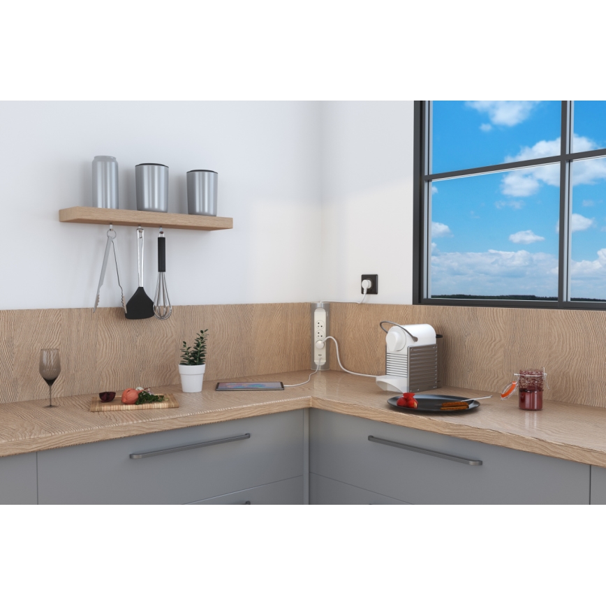 Legrand 049406 - Verlengsnoer 3-voudig Type E + USB-A + USB-C 1 m zilver/wit