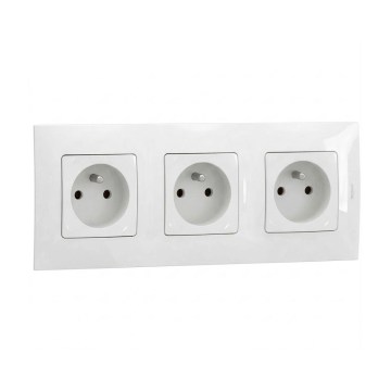 Legrand - Drievoudige wandcontactdoos met afdekraam NILOE 250V wit