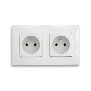 Legrand - Dubbel wandcontactdoos met frame NILOE 250V wit