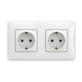 Legrand - Dubbele huishoudelijke SCHUKO-wandcontactdoos met NILOE-afdekraam, 250 V, wit