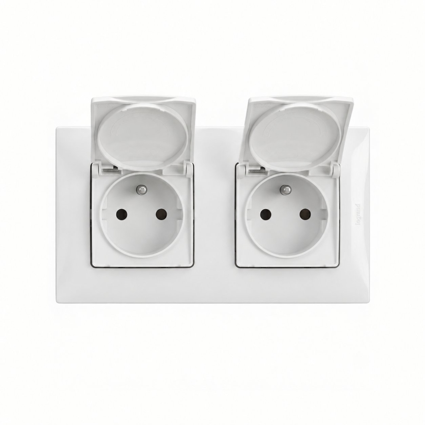 Legrand - Prise double d'extérieur pour usage domestique avec cadre NILOE, 250 V, IP44, blanche