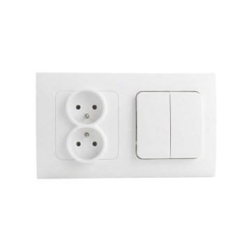 Legrand - Prise double domestique et double interrupteur série n° 5 avec cadre NILOE STEP 250V blanc