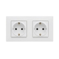 Legrand - Prise double pour usage domestique SCHUKO avec cadre NILOE STEP 250V blanche