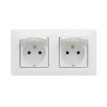Legrand - Prise extérieure double pour usage domestique avec cadre NILOE STEP 250V IP44 blanche