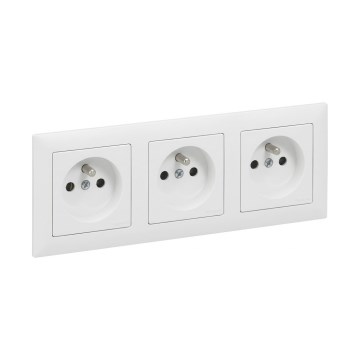Legrand - Prise triple domestique avec cadre SUNO 250V blanche