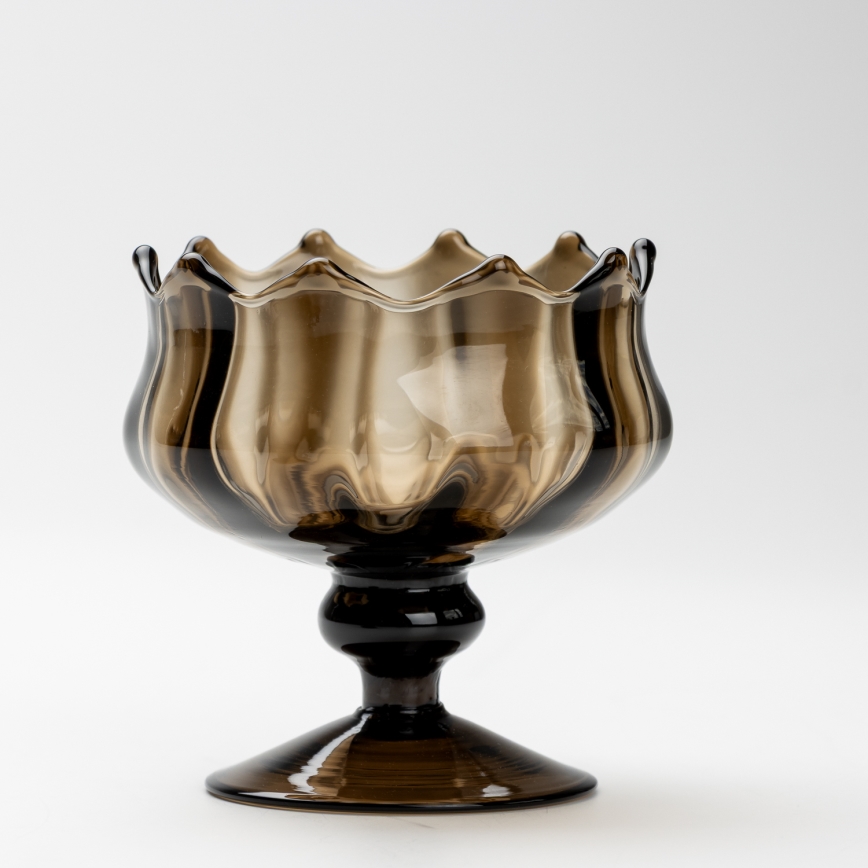 Lot 6x tasse en verre avec une soucoupe et 1x sucrier fumé