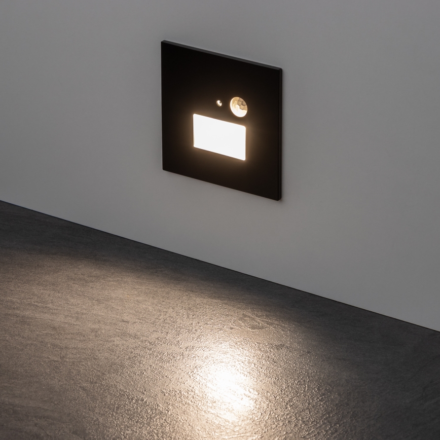 Luminaire d'escalier LED avec détecteur de mouvement et détecteur crépusculaire LED/1,5W/230V 3000/4000/6000K noir