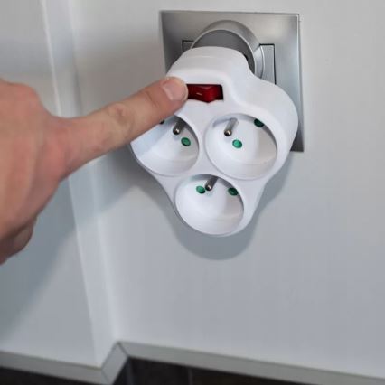 Multiprise 3 prises avec interrupteur