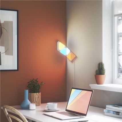 Nanoleaf - LOT 5x Panneau RGB à intensité variable TRIANGLES LED/0,5W/230V 1200-6500K Wi-Fi