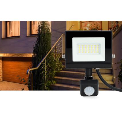 LED Schijnwerper met sensor LED/20W/230V 4000K IP44