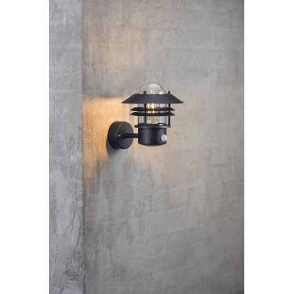 Nordlux - Wandlamp voor buiten met sensor BLOKHUS 1xE27/60W/230V IP54