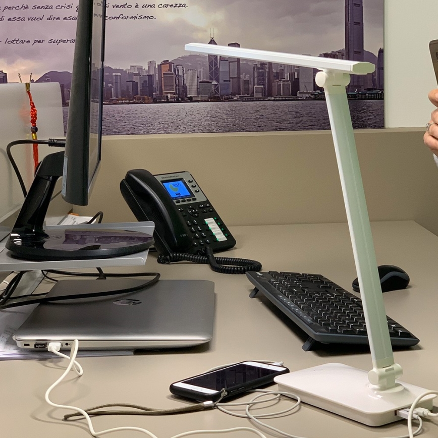 ONLI - Lampe de table à Intensité variable avec USB portem DESKI LED/7W/230V 4000K blanc