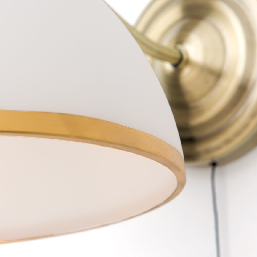Wandlamp OLD LAMP 1xE27/40W/230V wit/messing