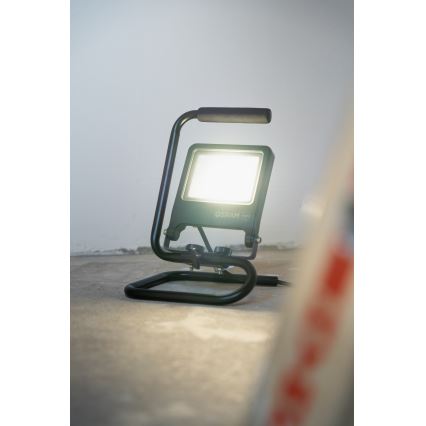 Osram - LED-straler met montagebeugel S-STAND LED/30W/230V 4000K IP65 antraciet