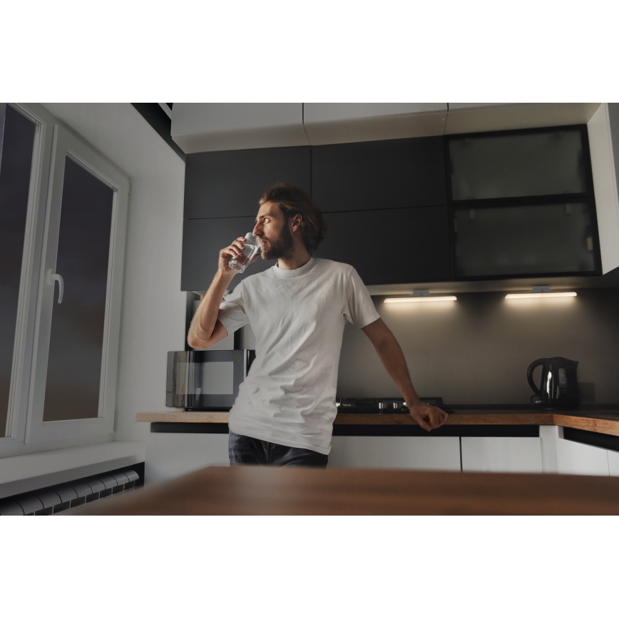 Osram - Luminaire LED sous-meuble dimmable avec capteur de mouvement et capteur crépusculaire LINEAR LED/5W/3,7V 2200 mAh 3000K 35 cm blanc