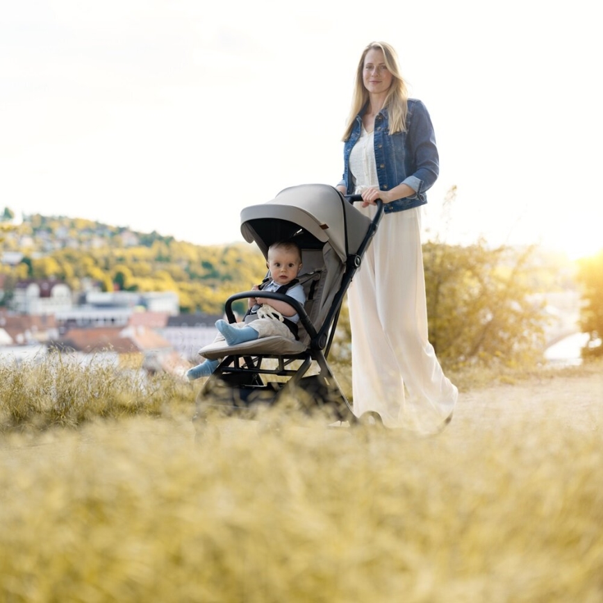 PETITE&MARS - Sportieve kinderwagen FLIP Platinum Grey