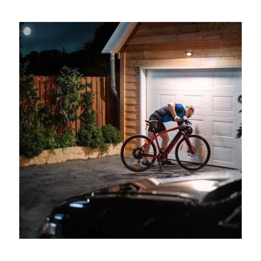 Philips - LED Schijnwerper met Sensor DECOFLOOD LED/20W/230V IP65