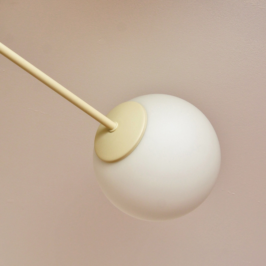 Plafonnier à montage en surface MOON 4xE27/15W/230V, crème