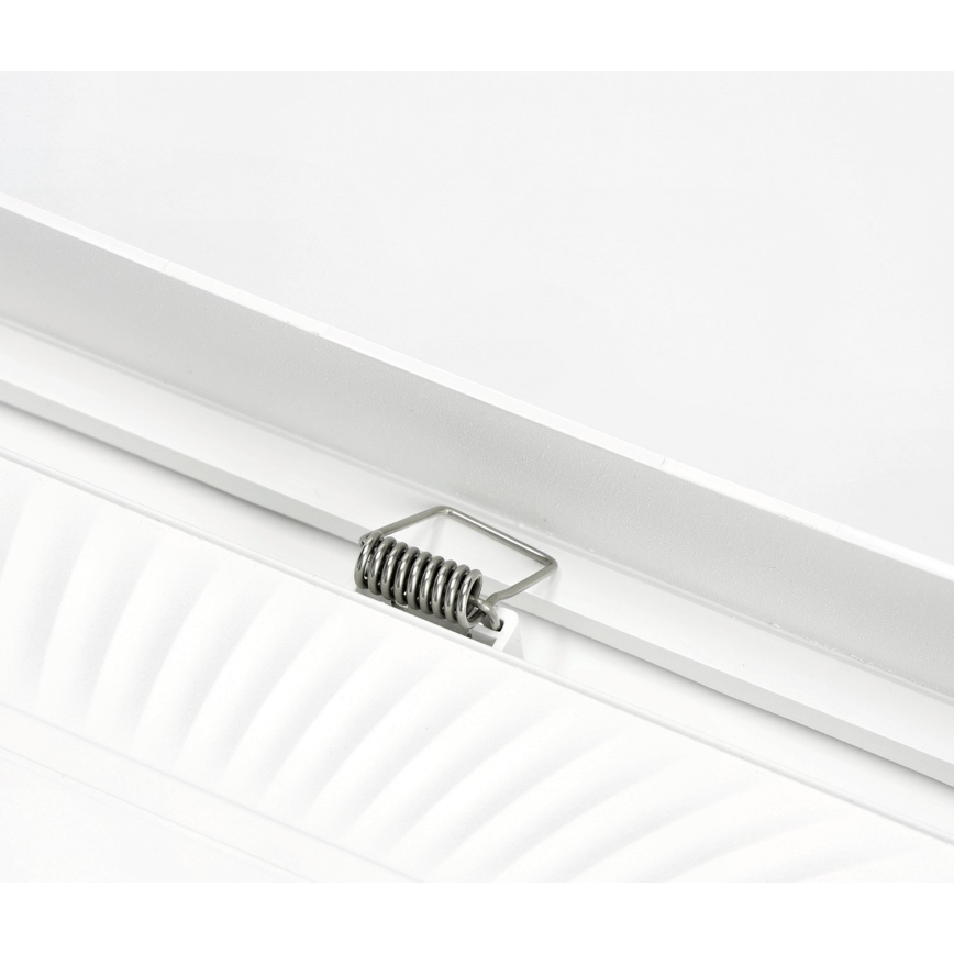 Plafonnier SIGARO SQUARE LED/18W/230V 4000K IP40