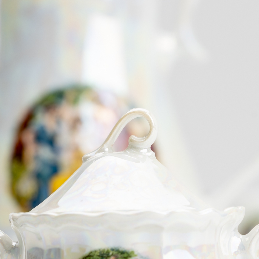 Porselein Thee set parelmoer wit