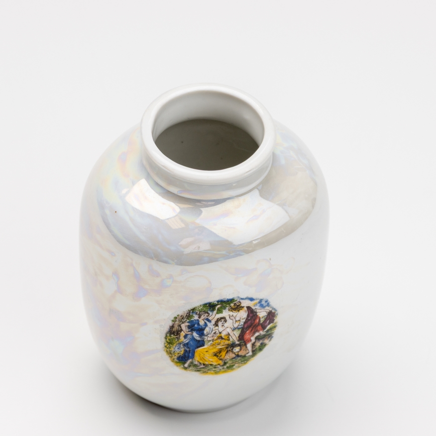Porselein vaas 12,5x9 cm parelmoer wit genaden